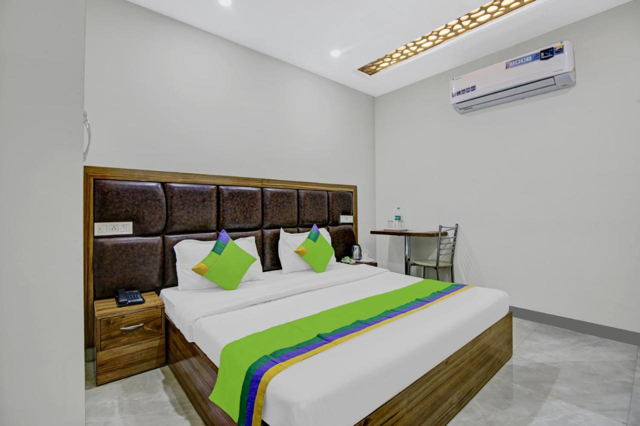 فندق Treebo Royal Salute, Zirakpur المظهر الخارجي الصورة