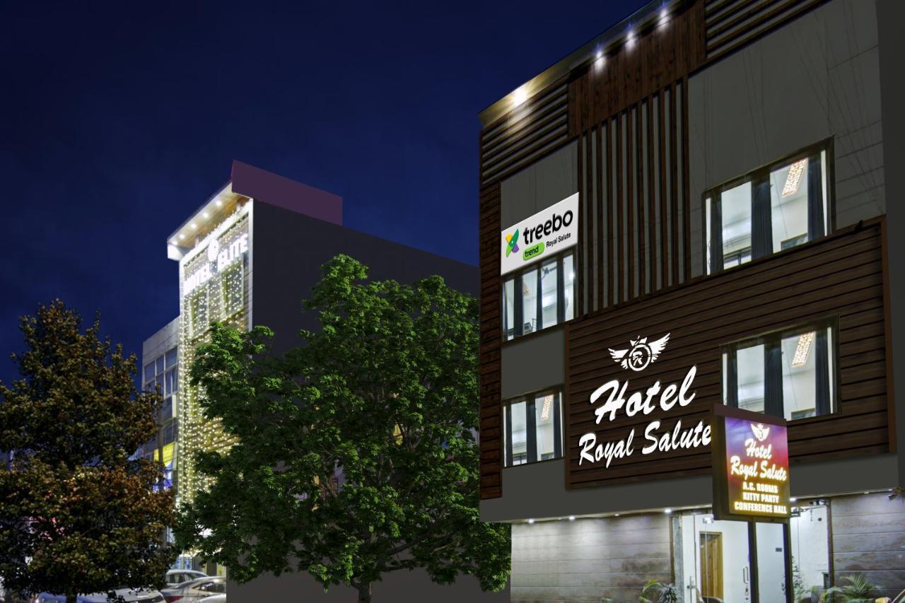 فندق Treebo Royal Salute, Zirakpur المظهر الخارجي الصورة